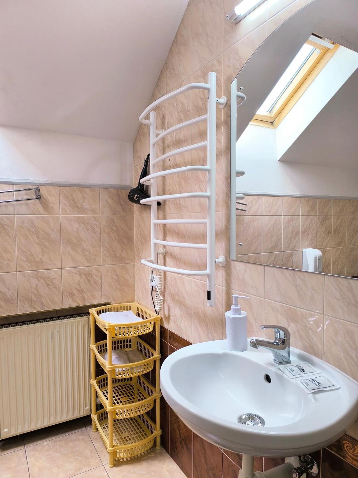 Hotel Delfin Mukacheve Quarto foto