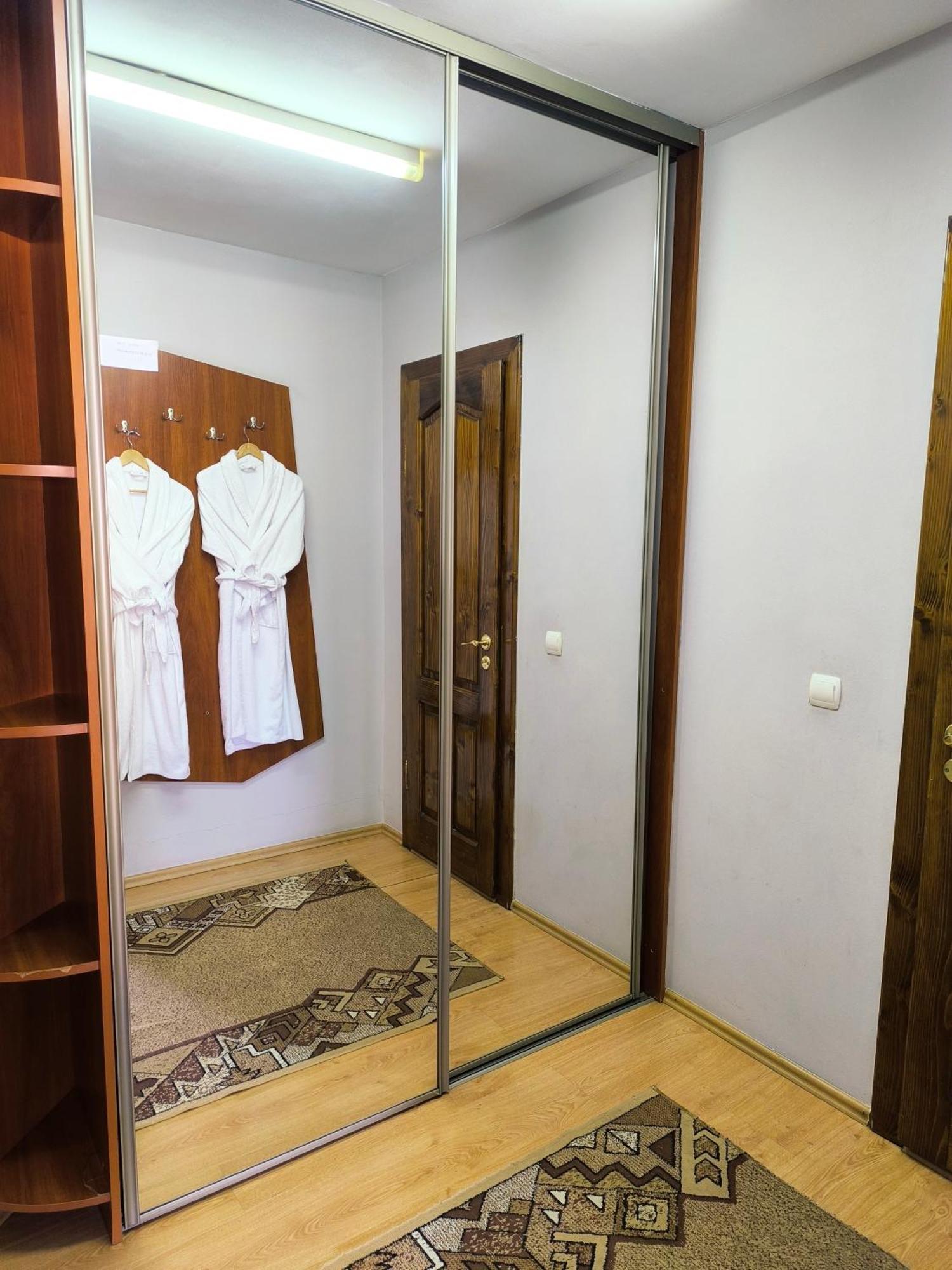 Hotel Delfin Mukacheve Quarto foto