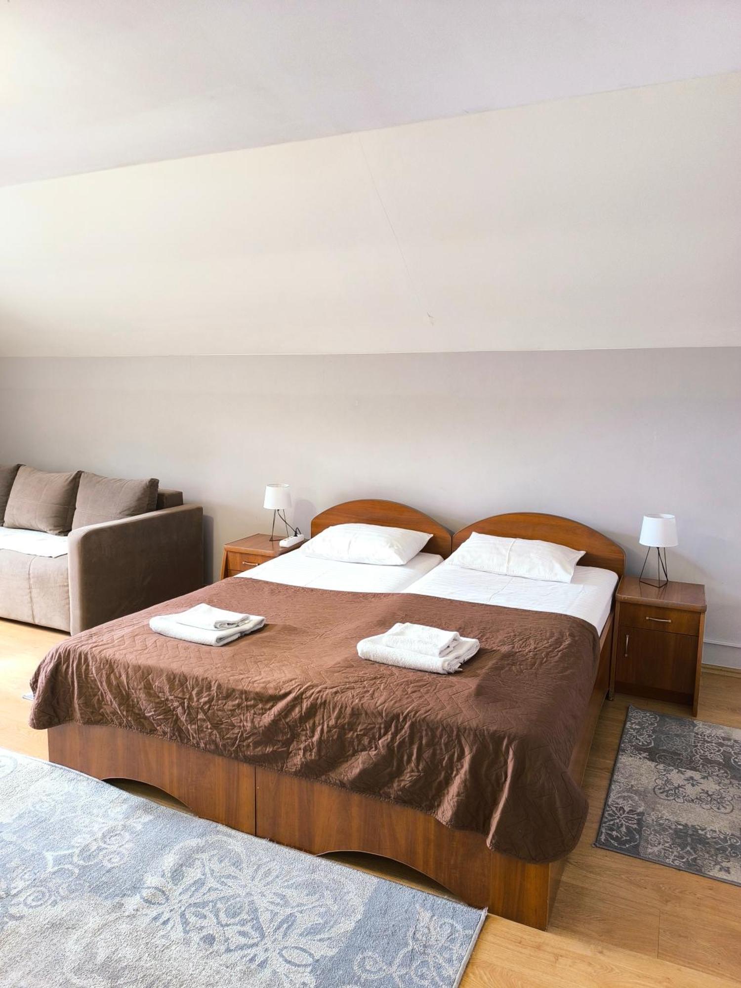 Hotel Delfin Mukacheve Quarto foto